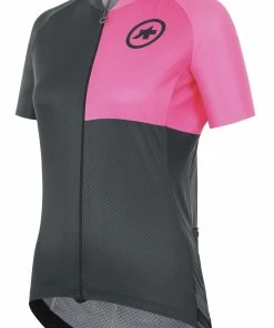 Assos - UMA GT Jersey C2 EVO Stahlstern - Women's - Fluo Pink - 2023 6 Assos - UMA GT Jersey C2 EVO Stahlstern - Women's - Fluo Pink - 2023 -Assos Sales Store 12.20.350.41 UMA GT Jersey C2 EVO STAHLSTERN Fluo Pink lat sx 59215.1674661558