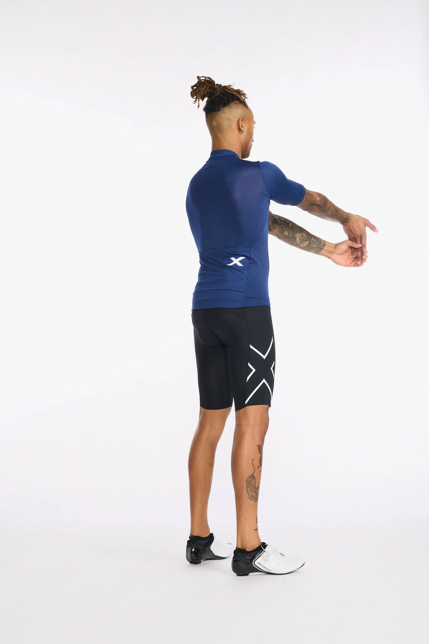 2XU - Aero Cycle Short Sleeve Jersey - Men's - Medieval/White Reflective - 2023 11 2XU - Aero Cycle Short Sleeve Jersey - Men's - Medieval/White Reflective - 2023 - Image 11