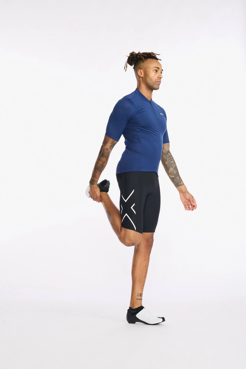 2XU - Aero Cycle Short Sleeve Jersey - Men's - Medieval/White Reflective - 2023 14 2XU - Aero Cycle Short Sleeve Jersey - Men's - Medieval/White Reflective - 2023 - Image 14