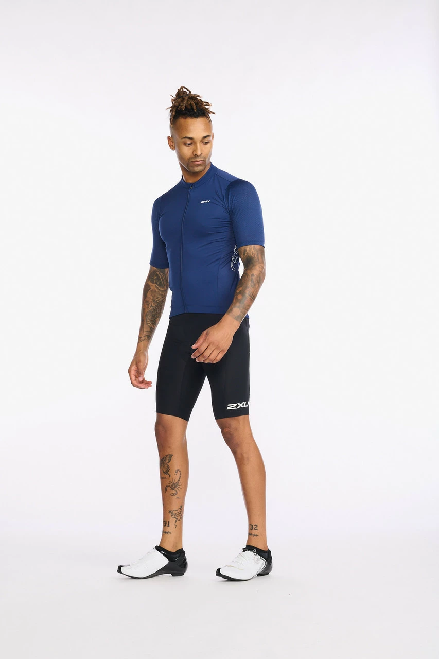 2XU - Aero Cycle Short Sleeve Jersey - Men's - Medieval/White Reflective - 2023 8 2XU - Aero Cycle Short Sleeve Jersey - Men's - Medieval/White Reflective - 2023 - Image 8