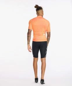 2XU - Aero Cycle Short Sleeve Jersey - Men's - Turmeric/White Reflective 31 2XU - Aero Cycle Short Sleeve Jersey - Men's - Turmeric/White Reflective -Assos Sales Store MC6649a TUR WRF 09 94432.1645201105