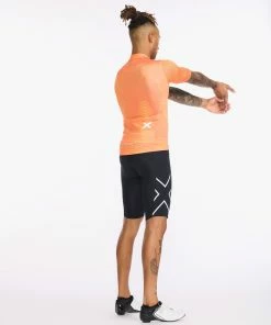 2XU - Aero Cycle Short Sleeve Jersey - Men's - Turmeric/White Reflective 28 2XU - Aero Cycle Short Sleeve Jersey - Men's - Turmeric/White Reflective -Assos Sales Store MC6649a TUR WRF 10 34096.1645201105