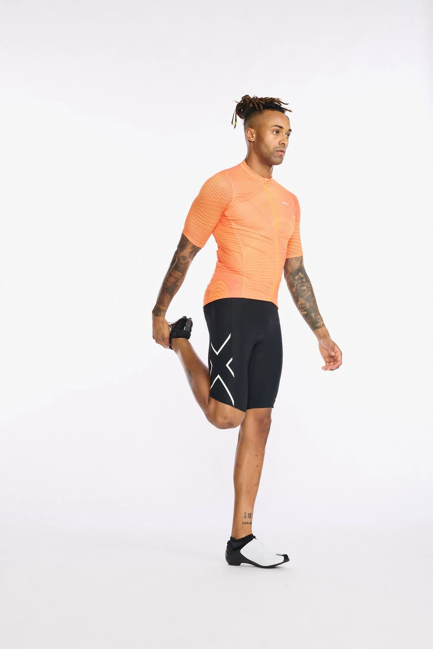 2XU - Aero Cycle Short Sleeve Jersey - Men's - Turmeric/White Reflective 6 2XU - Aero Cycle Short Sleeve Jersey - Men's - Turmeric/White Reflective - Image 6