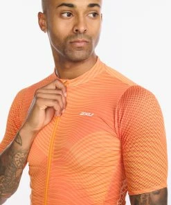 2XU - Aero Cycle Short Sleeve Jersey - Men's - Turmeric/White Reflective 36 2XU - Aero Cycle Short Sleeve Jersey - Men's - Turmeric/White Reflective -Assos Sales Store MC6649a TUR WRF 18 81110.1645201105