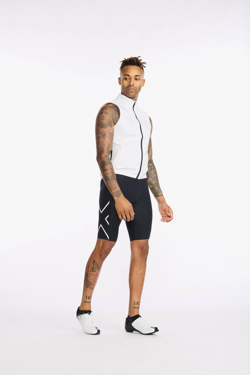 2XU - Aero Cycle Gilet - Men's - White/White Reflective - 2023 13 2XU - Aero Cycle Gilet - Men's - White/White Reflective - 2023 - Image 13