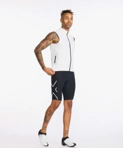 2XU - Aero Cycle Gilet - Men's - White/White Reflective - 2023 40 2XU - Aero Cycle Gilet - Men's - White/White Reflective - 2023 -Assos Sales Store MC6650a WHT WRF 18 97714.1645201184