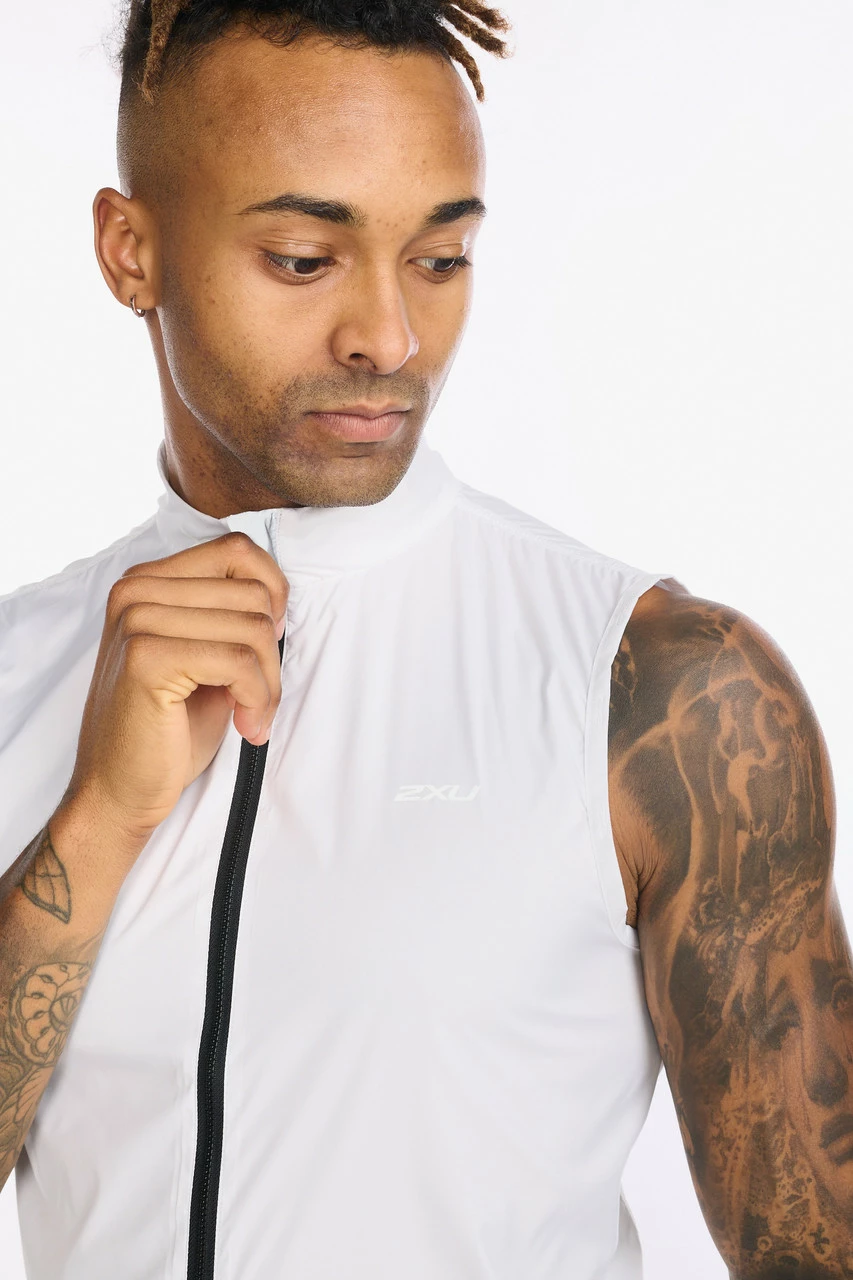 2XU - Aero Cycle Gilet - Men's - White/White Reflective - 2023 20 2XU - Aero Cycle Gilet - Men's - White/White Reflective - 2023 - Image 20