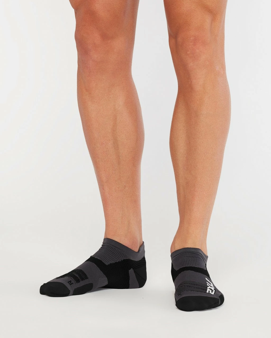 2XU - Vectr Ultralight No Show Socks - 2023 4 2XU - Vectr Ultralight No Show Socks - 2023 - Image 4