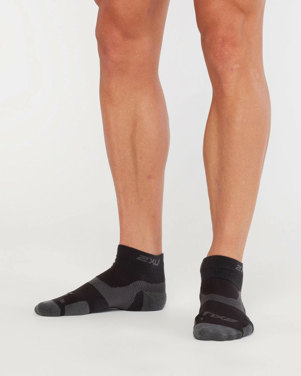 2XU - Vectr Merino L.C 1/4 Crew Socks - 2023 1 2XU - Vectr Merino L.C 1/4 Crew Socks - 2023