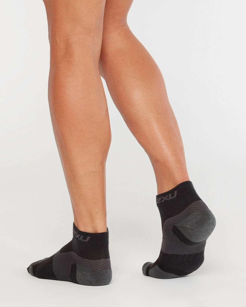 2XU - Vectr Merino L.C 1/4 Crew Socks - 2023 2 2XU - Vectr Merino L.C 1/4 Crew Socks - 2023 - Image 2