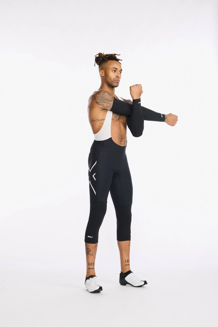 2XU - Aero Cycle Arm Warmers - Unisex - Black/White - 2023 8 2XU - Aero Cycle Arm Warmers - Unisex - Black/White - 2023 - Image 8