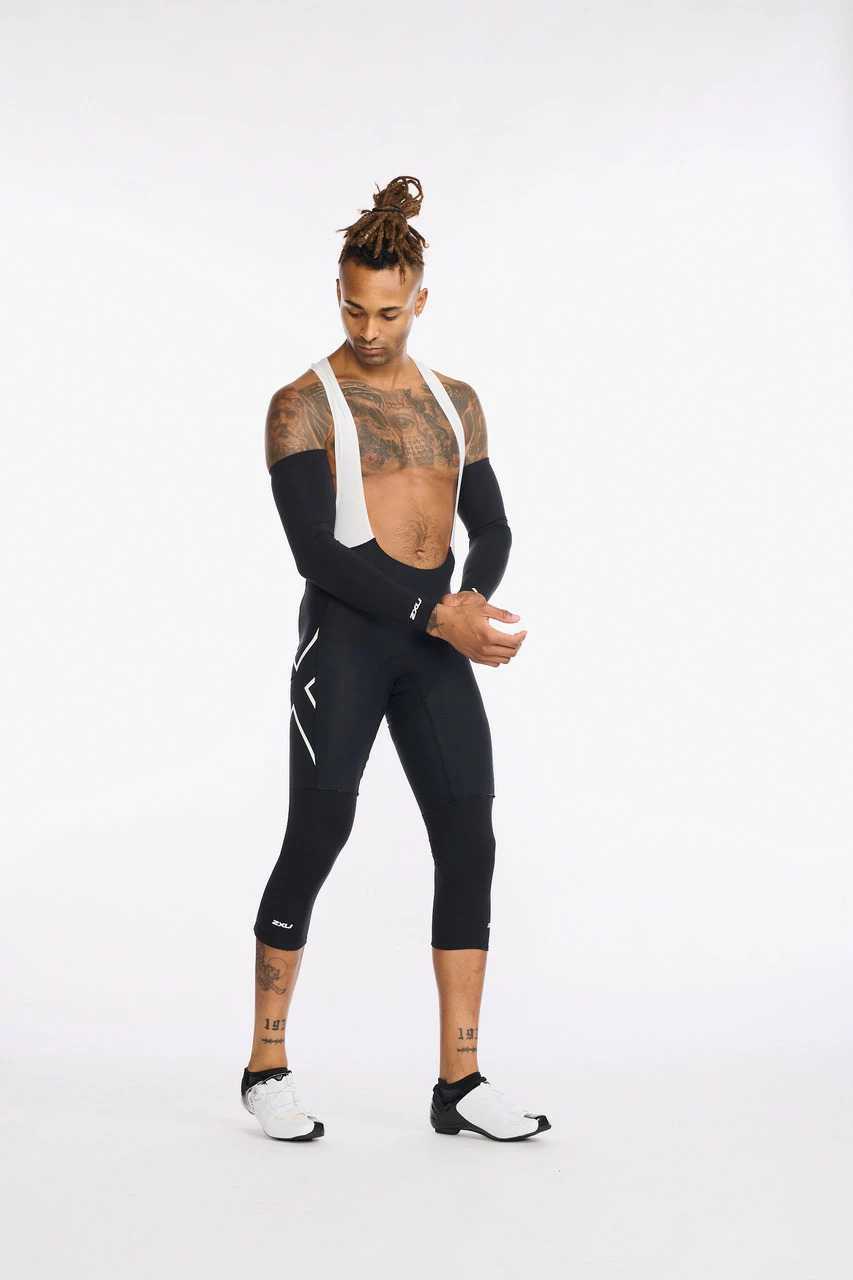 2XU - Aero Cycle Arm Warmers - Unisex - Black/White - 2023 15 2XU - Aero Cycle Arm Warmers - Unisex - Black/White - 2023 - Image 15