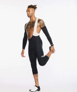 2XU - Aero Cycle Knee Warmers - Unisex - Black/White - 2023 -Assos Sales Store UC6657b BLK WHT 04 29425.1645199613