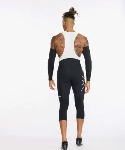 2XU - Aero Cycle Knee Warmers - Unisex - Black/White - 2023 -Assos Sales Store UC6657b BLK WHT 07 09918.1645199613